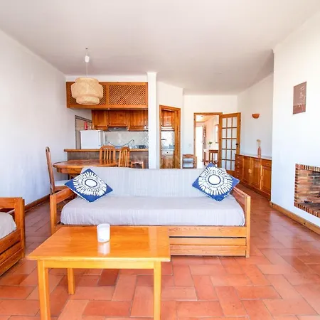 Apartment Altaoura *