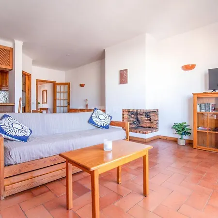 Altaoura Apartment *